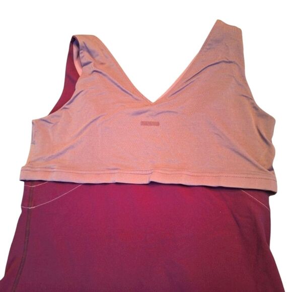 Lululemon Purple and Lilac Tank Top with Built In Bralette M 8 10 EUC - Picture 9 of 12